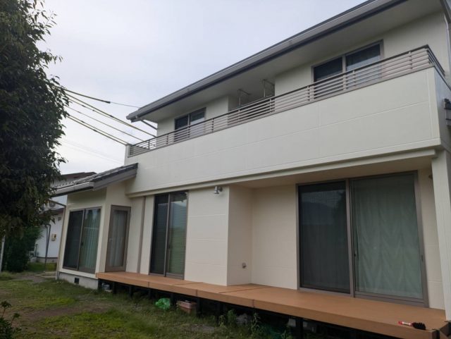 南箕輪村　高性能なALC外壁の住宅ですが築15年で劣化症状が出てきていました