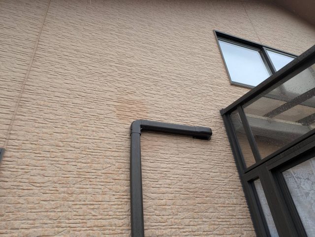 伊那市N邸_施工前-外壁の色あせと部分的な変色