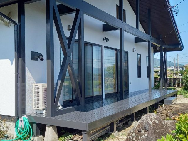 伊那市K邸_完成-ウッドデッキ側