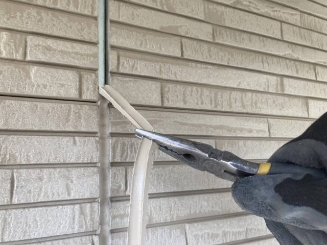 飯田市O邸_既存コーキング撤去