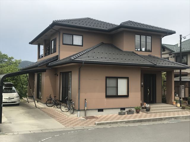 サイディングカバー工法施工前