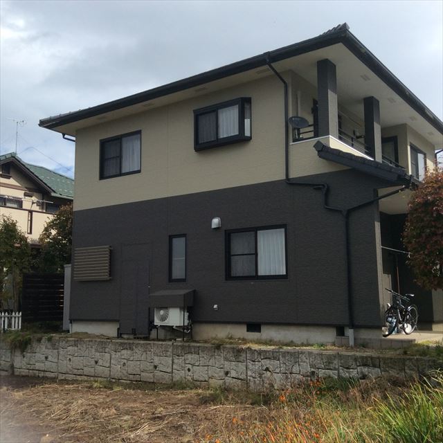 サイディングカバー工法施工後