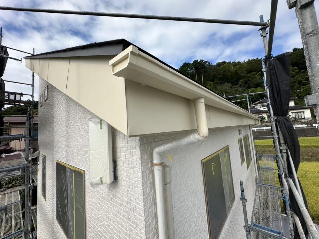 飯田市M邸_雨樋・破風・鼻隠し塗装