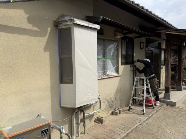 飯田市I邸_養生作業をする職人