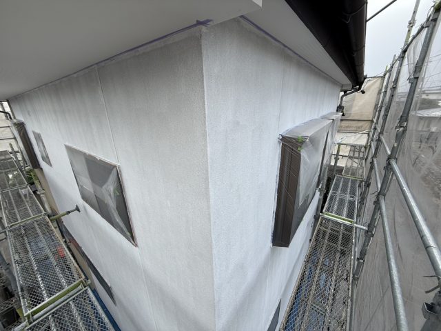 飯田市I邸_モルタル外壁下塗りが完成