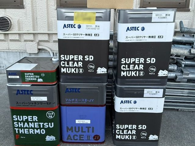 飯田市にて、クリヤー塗料を使用して外壁塗装を行った工事をご紹介します