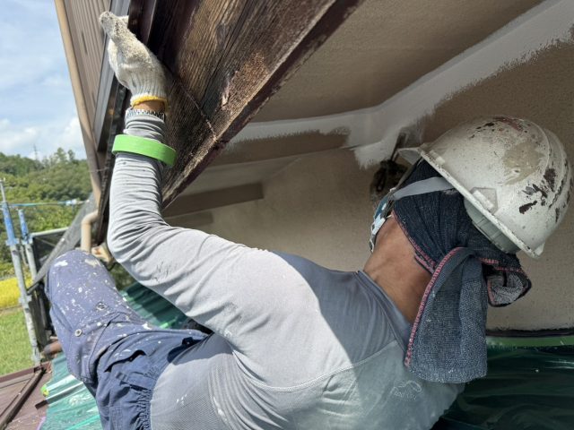 飯田市N邸_軒天塗装