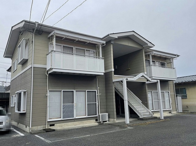 飯田市でアパートの外壁と屋根の塗装工事、劣化症状の多かった現場調査の様子