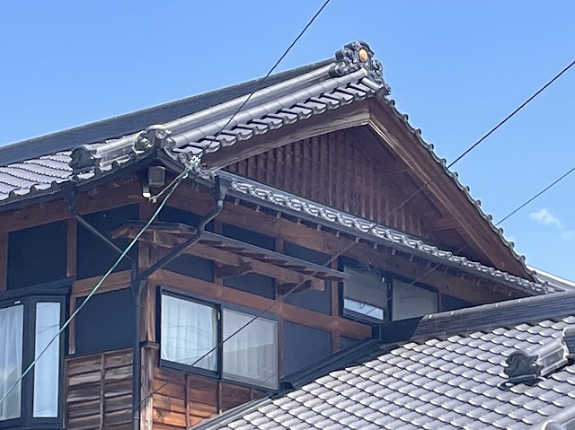 飯田市：入母屋造りの木部塗装現場調査時の劣化状況