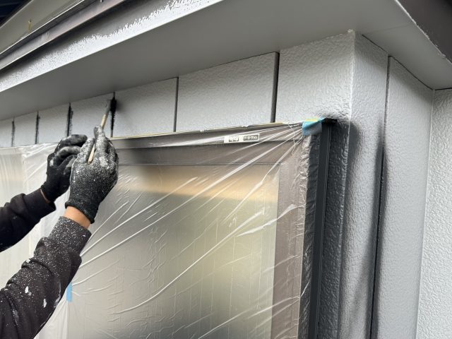 飯島町I邸_金属サイディング1F中塗り