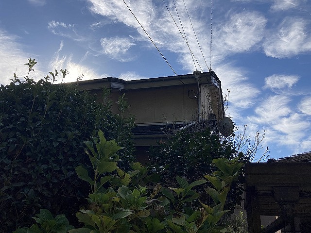 角から見た屋根端部