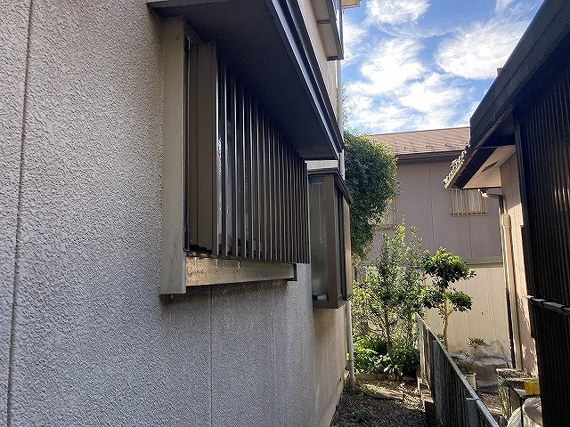 建物側面の外壁