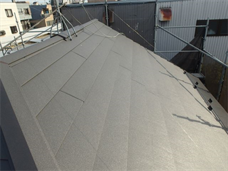 ガルテクトによる屋根カバー工法完了