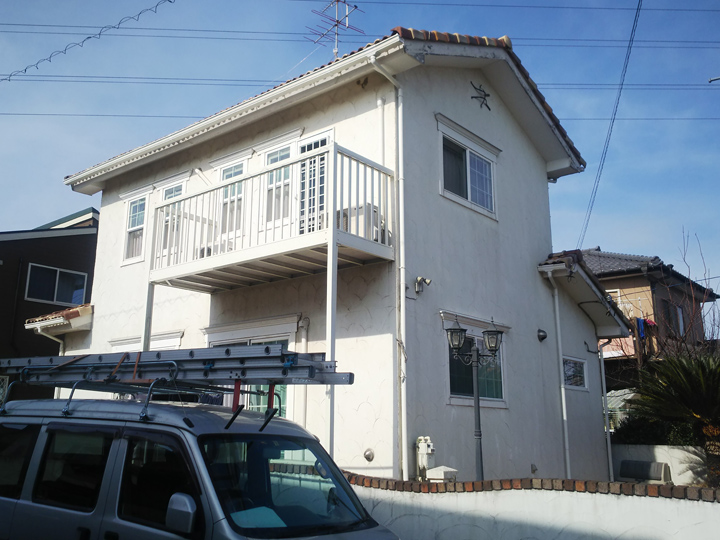 四街道市南波佐間でジョリパットへ外壁塗装する前に事前点検を行いました