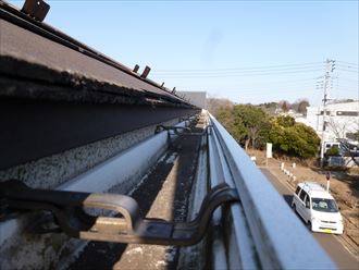 雨どいの傾き確認