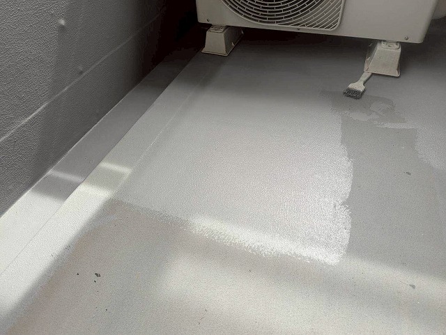 室外機まわりの塗布