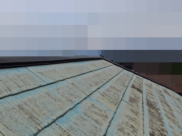 笛吹市でスレート屋根(コロニアル屋根)塗装のビフォーアフター