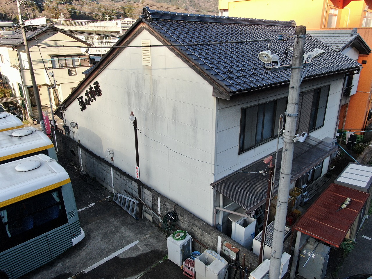 大月市で店舗兼住宅の建物を調査して外壁塗装工事を行いました