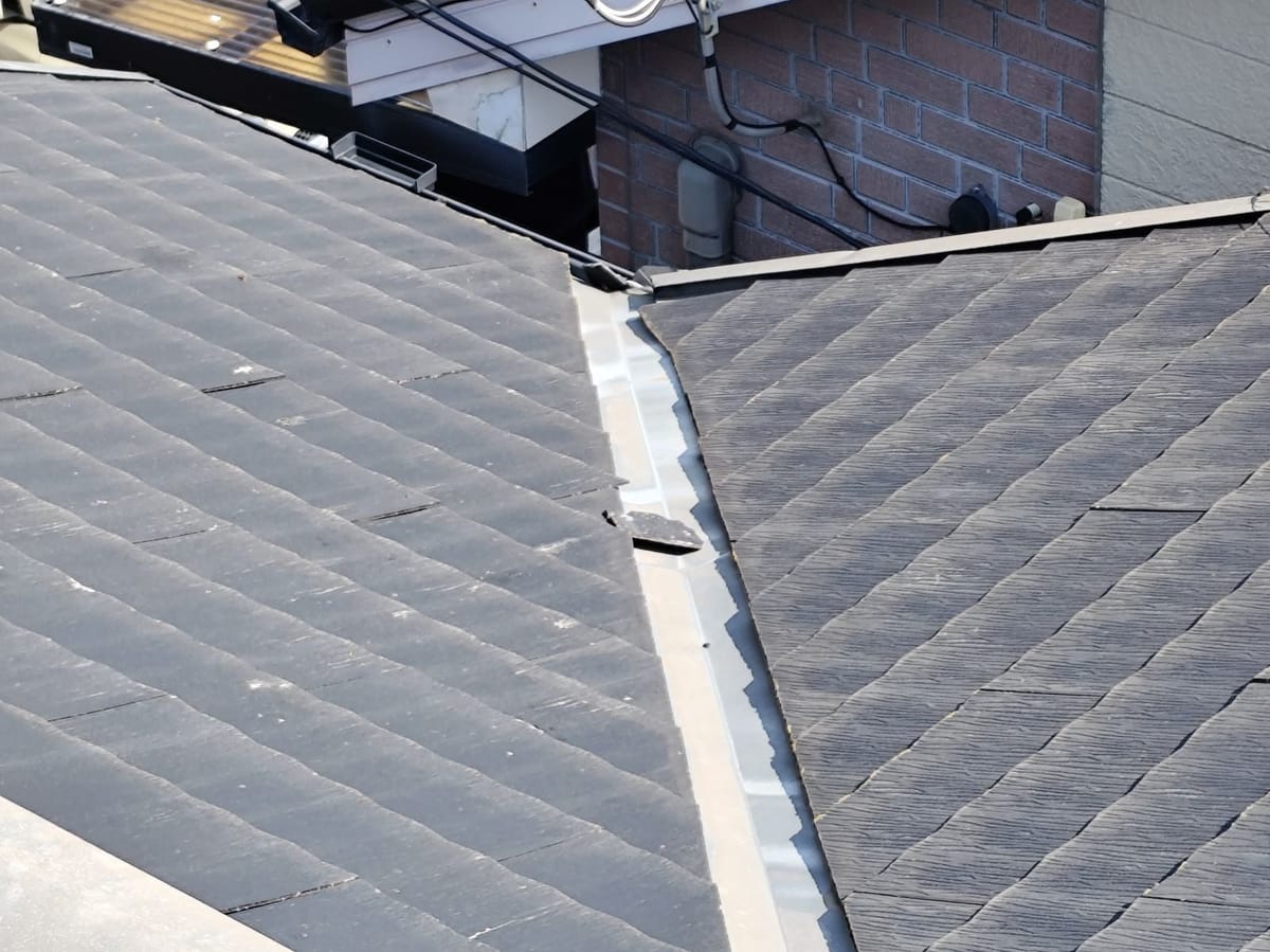 屋根 割れ