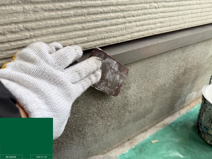 【八尾市曙川東】築25年の付帯部塗装！水切り・樋・シャッターボックスをケレンから仕上げまで