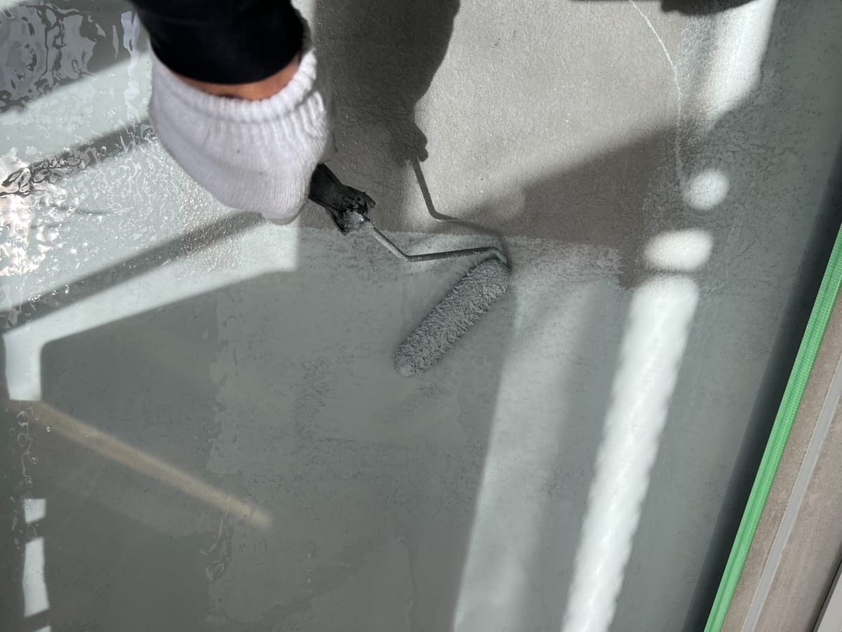 ベランダ ウレタン塗布1回目