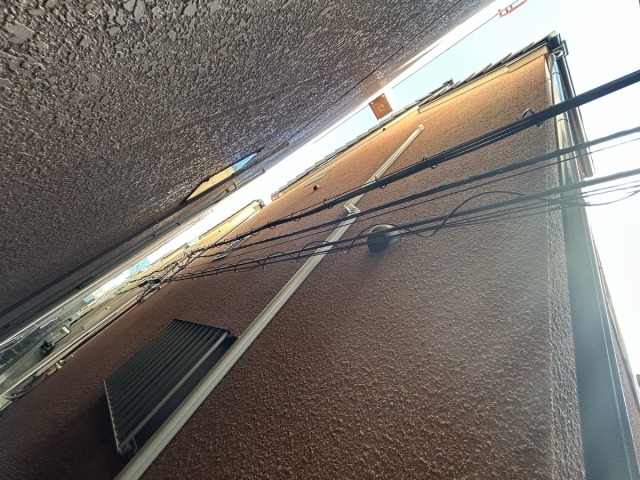 外壁の裏側