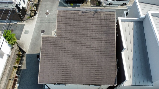 ドローンで撮影した屋根全体の様子