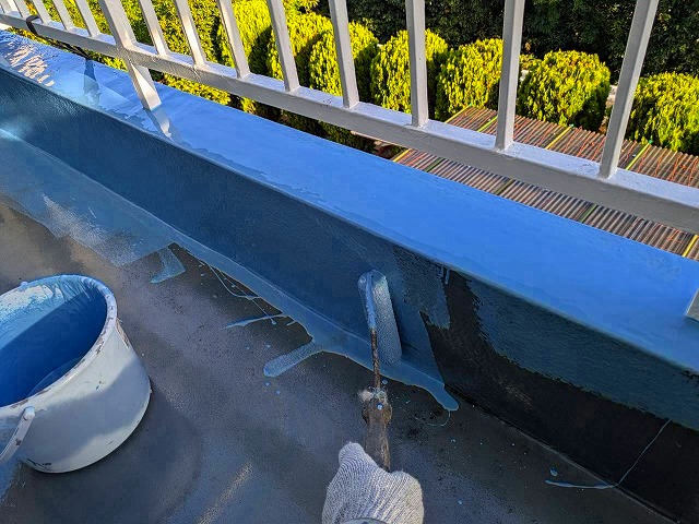 ベランダウレタン塗膜防水 1回目