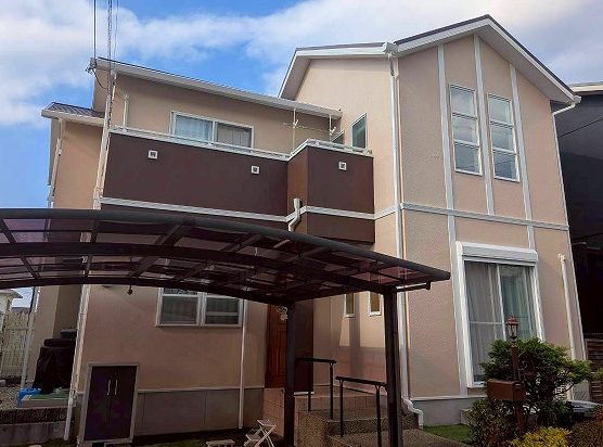 施工後　ﾓﾙﾀﾙ外壁　スレート屋根