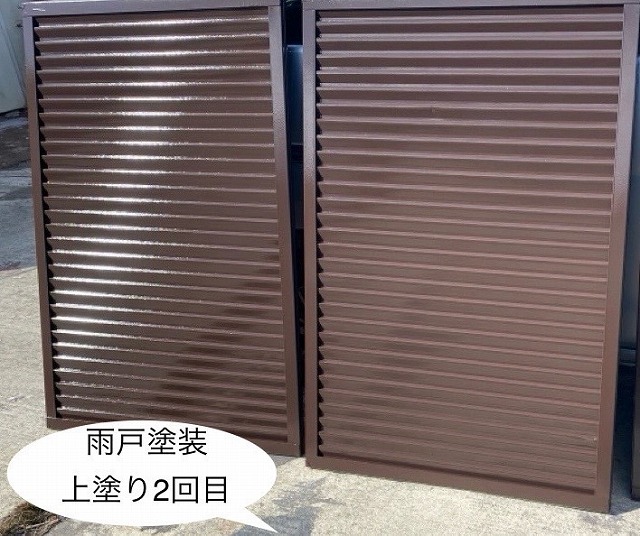 雨戸 上塗り2回目