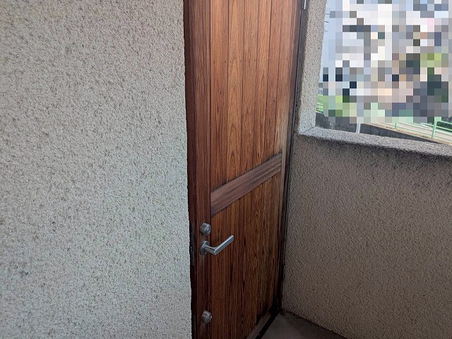 施工前　木部　色あせ