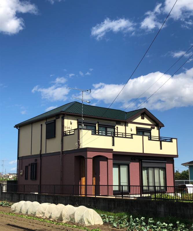 深谷市西大沼　屋根・外壁塗装工事のビフォーアフターを紹介していきます♫