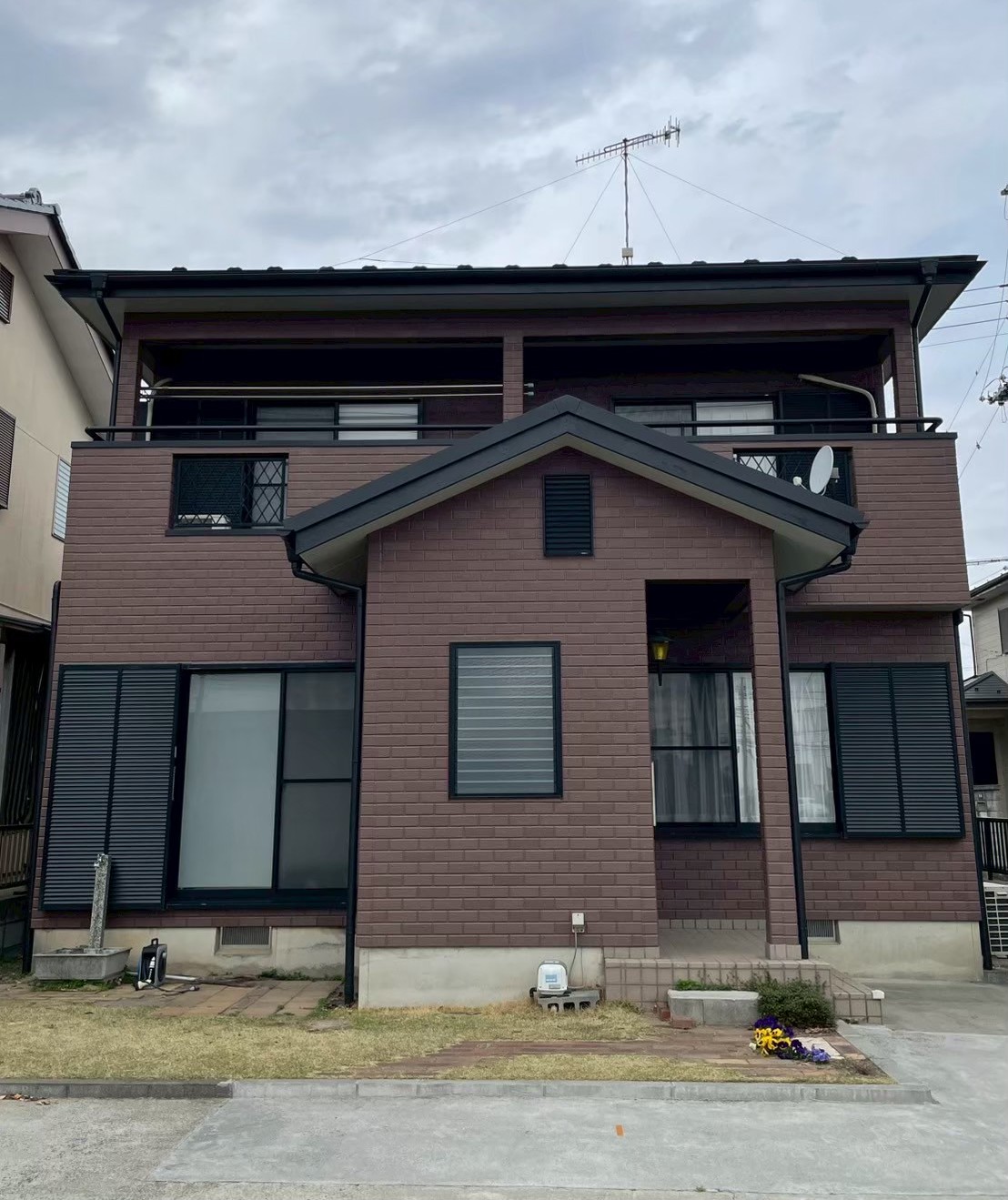 深谷市田中にて完工した外壁塗装工事のビフォーアフターをご紹介します♫