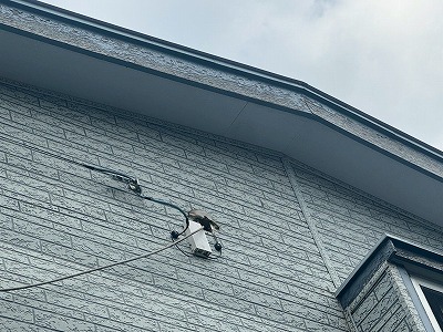龍ケ崎市で確認した塗膜剥離と破風・外壁の劣化が進む住まいの現地調査