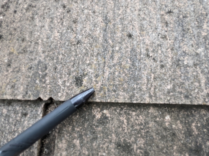 【町田市金井】ノンアスベストのスレートは耐久性が低いため塗装には不向きです