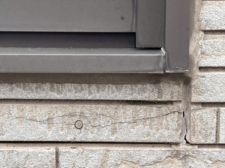 サイディングの亀裂