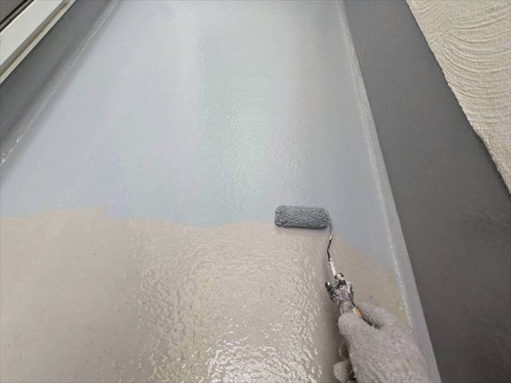 トップコートとは？施工手順をご紹介！