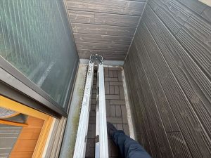 ベランダの床を確認