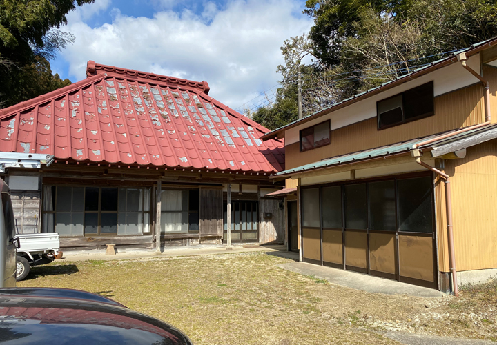 夷隅郡御宿町上布施にあるお客様邸で屋根塗装と外壁張り替え工事