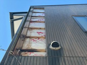 外壁が剥がれてしまったとのお問い合わせがありました