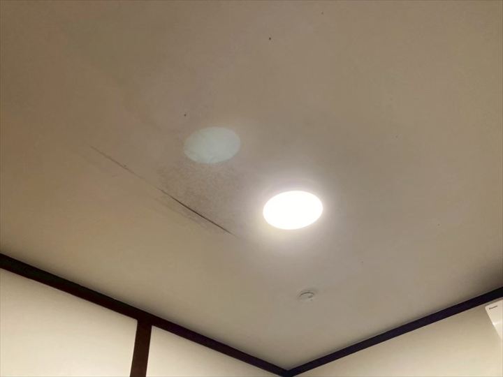 天井から雨漏りしているとのお問い合わせを受けて屋根点検を行いました