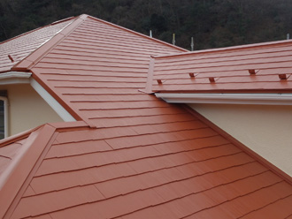 三浦郡葉山町にてお住まいの屋根、外壁塗装でおしゃれなイメージに