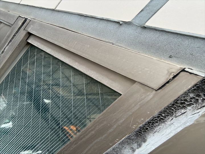 横浜市港北区で窓周りからの雨漏り調査！