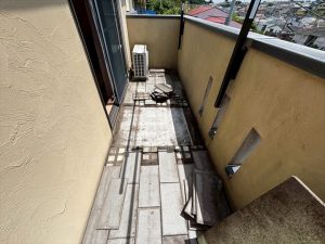 雨漏り箇所の直上部分
