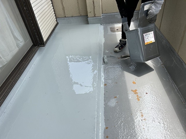ウレタン防水1層目の施工