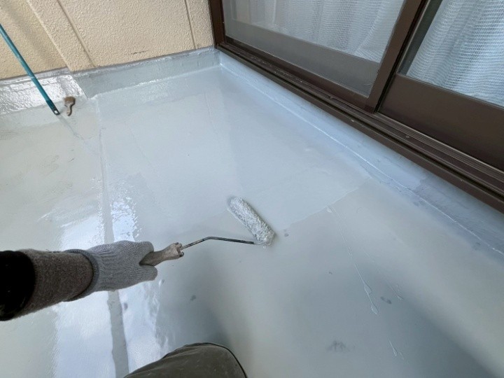 ウレタン防水2層目の施工