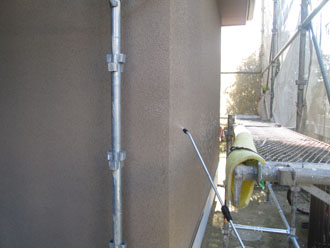 千葉県印旛郡酒々井町　外壁塗装　屋根塗装　バルコニー防水　高圧洗浄　外壁を水圧弱めで