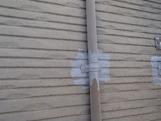 千葉県君津市　外壁塗装　屋根塗装　ベランダ防水　外壁の金属部分のサビ処理完了