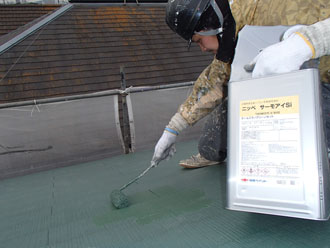 千葉県君津市　外壁塗装　屋根塗装　ベランダ防水　屋根塗装　上塗り