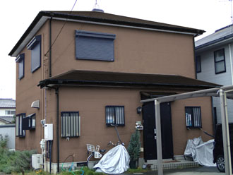 千葉県君津市　外壁塗装　屋根塗装　ベランダ防水　カラーシミュレーション　屋根が焦げ茶色で外壁は濃いベージュ